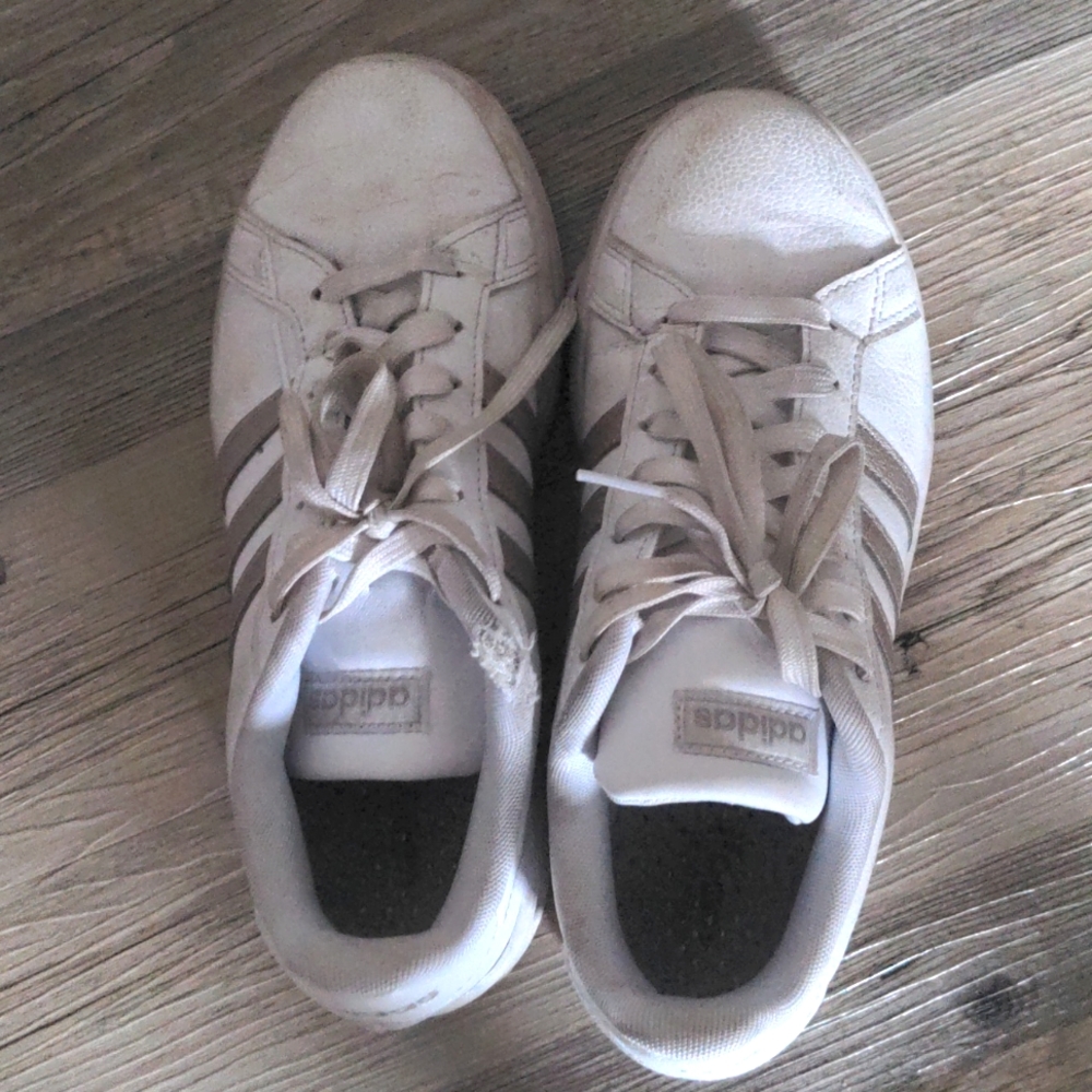Adidas Grand Court sneakers